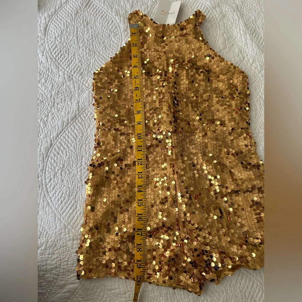 NWT Chictry Halter Neck Sequined Romper Gold Size 8. Open back/zipper. Lined